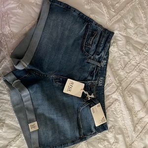 Women’s NWT denim shorts 3.5 inseam. Size 12